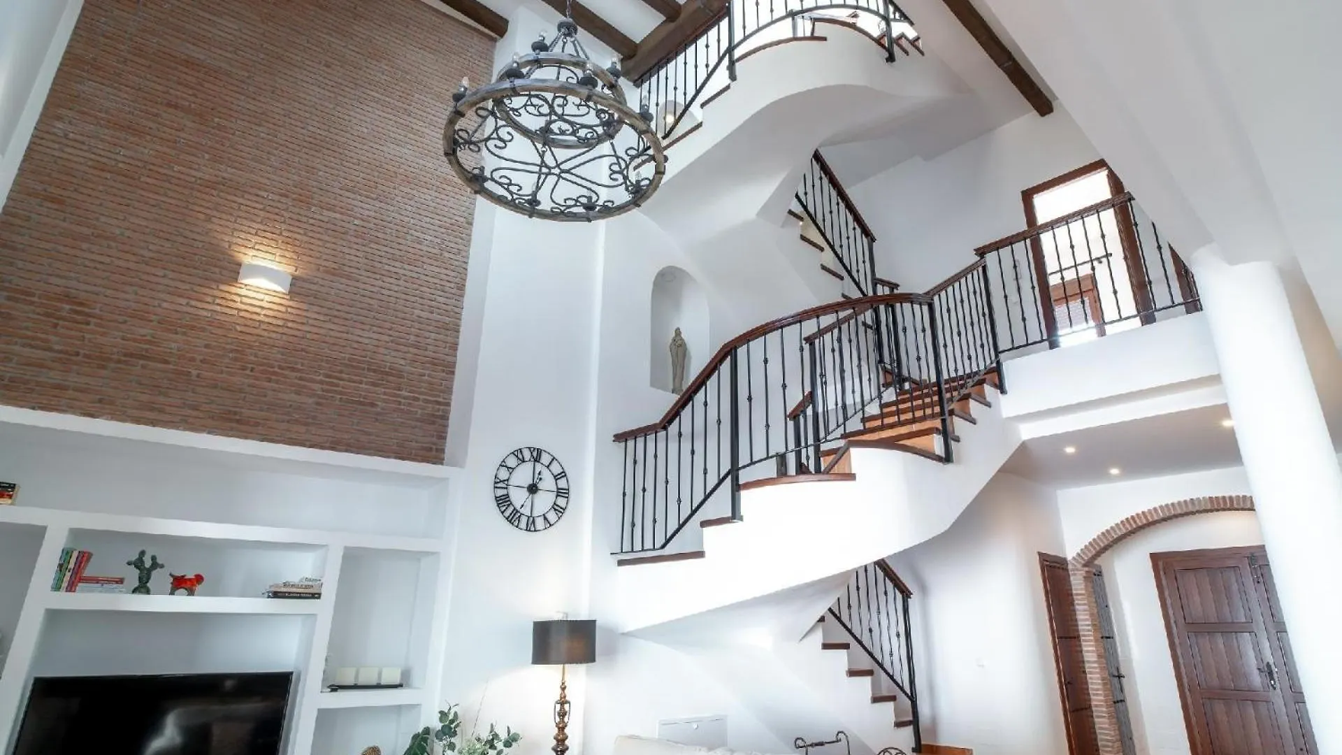 Ferienhaus Mit Privatpool Fuer 8 Personen Ca 200 Qm In Nerja, Andalusien Costa Del Sol